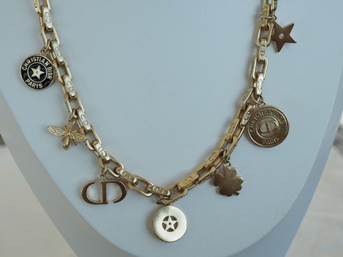 Collier vintage signe - vintage,