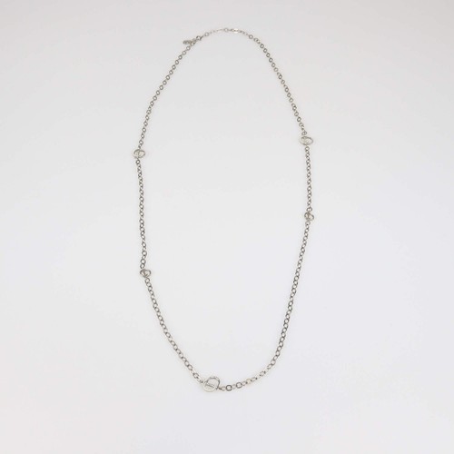 Collier chaîne longue